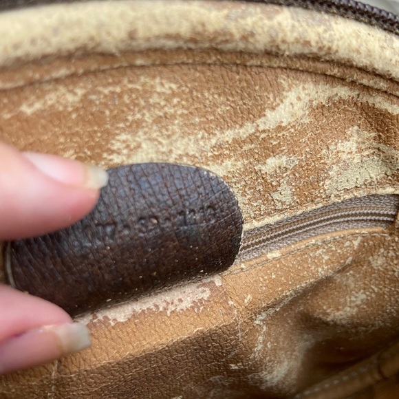 Vintage Gucci crossbody - Picture 11 of 16